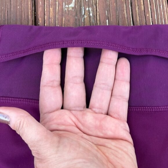 Athleta Women's Purple High Rise Laser Cut Mesh Sonar Capri Leggings Plus 1X - Picture 10 of 12